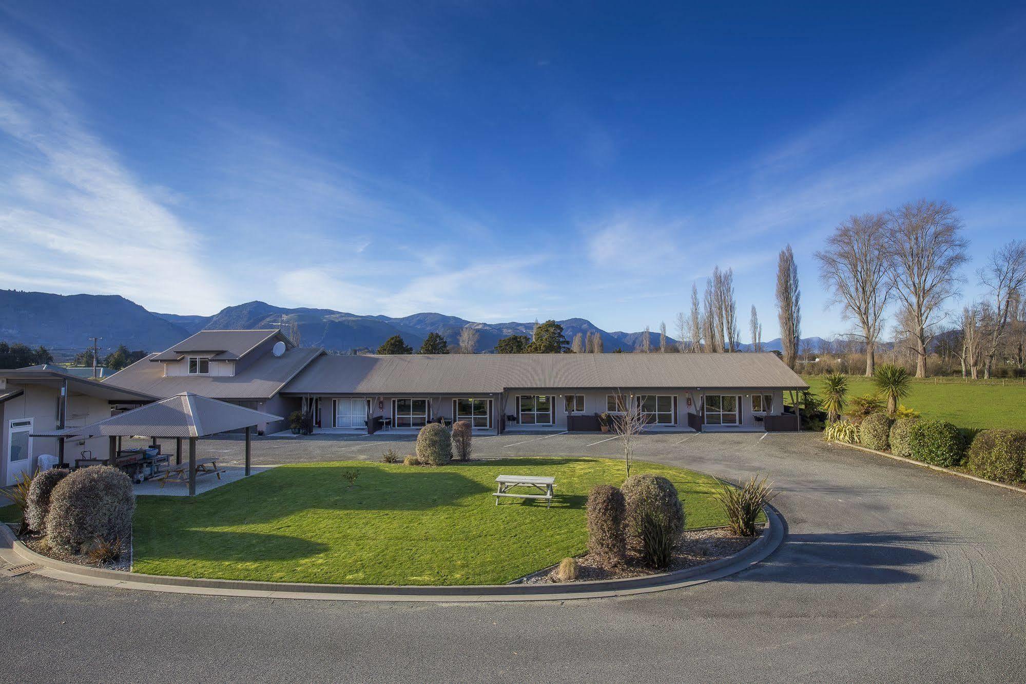 Mohua Motels Takaka Exterior photo