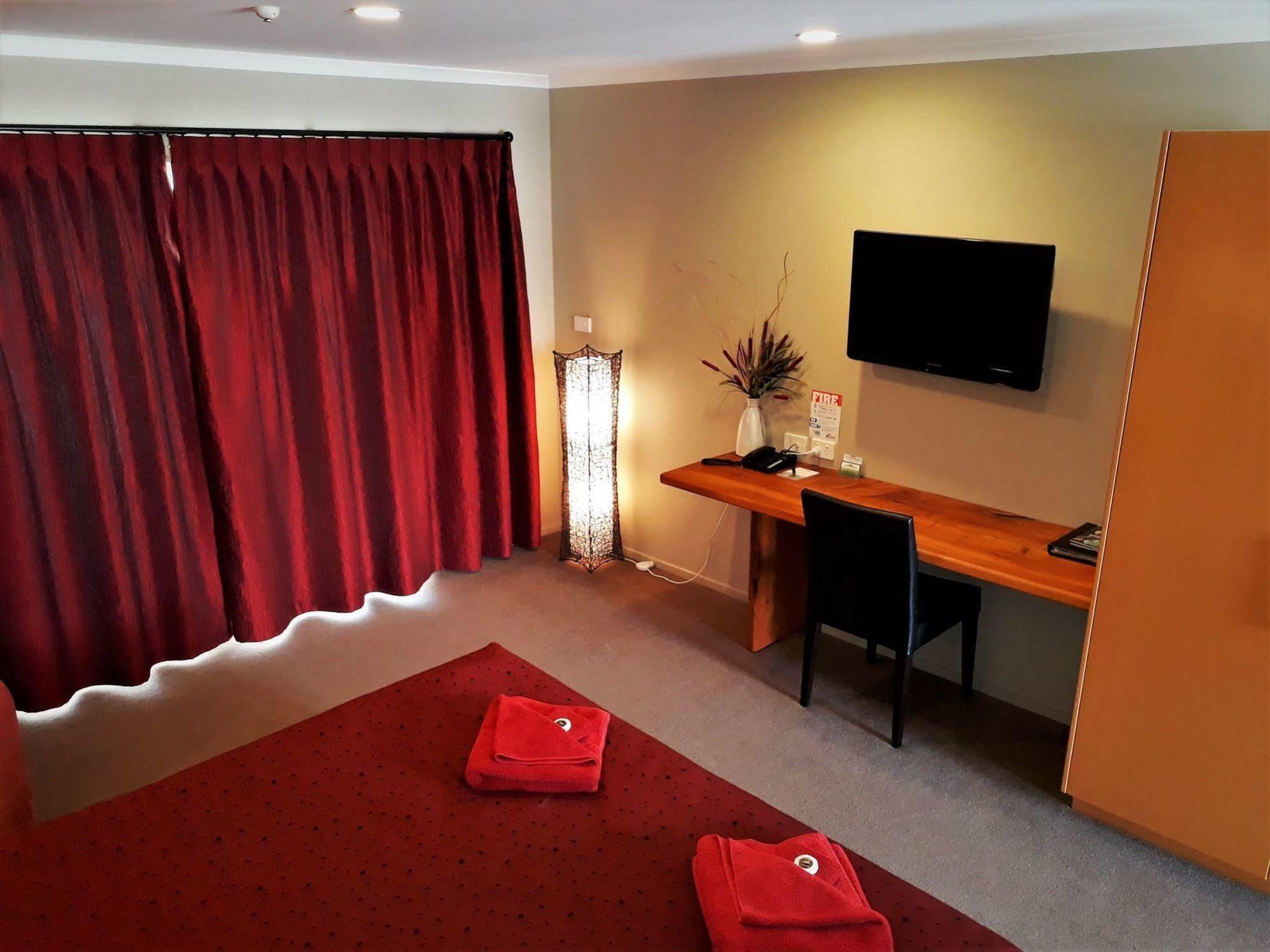 Mohua Motels Takaka Exterior photo